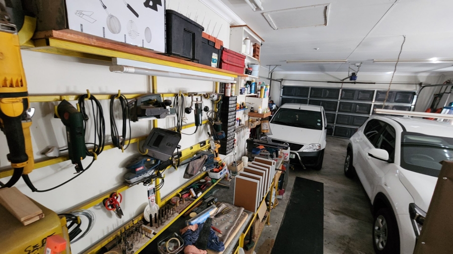 4 Bedroom Property for Sale in Marina Martinique Eastern Cape